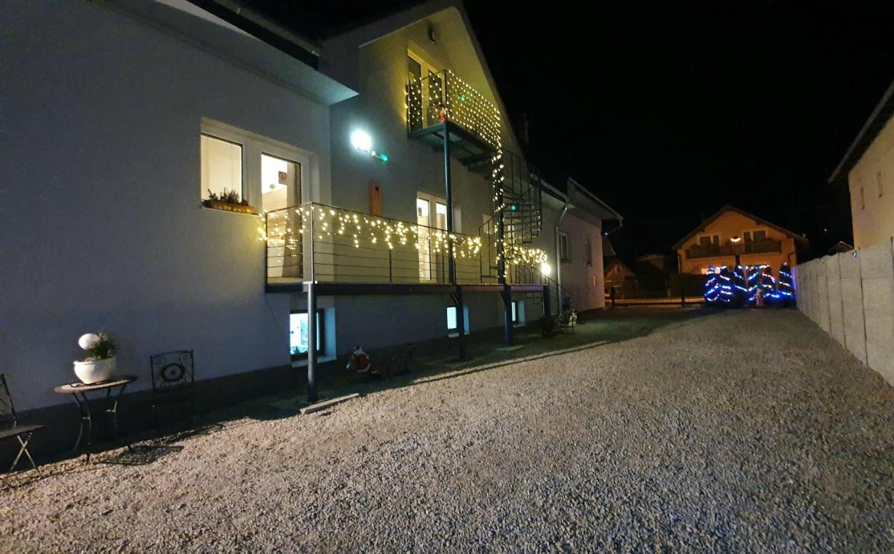 Apartmany Miluska Bešeňová エクステリア 写真