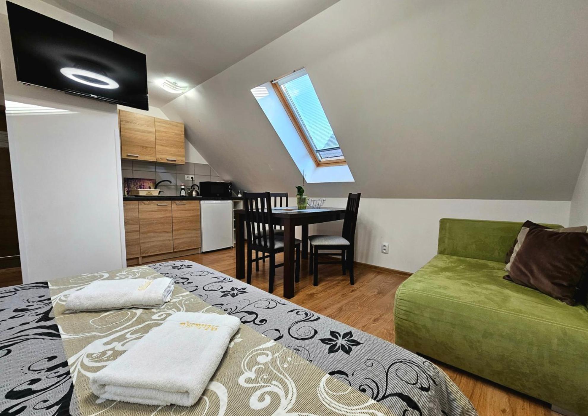 Apartmany Miluska Bešeňová エクステリア 写真